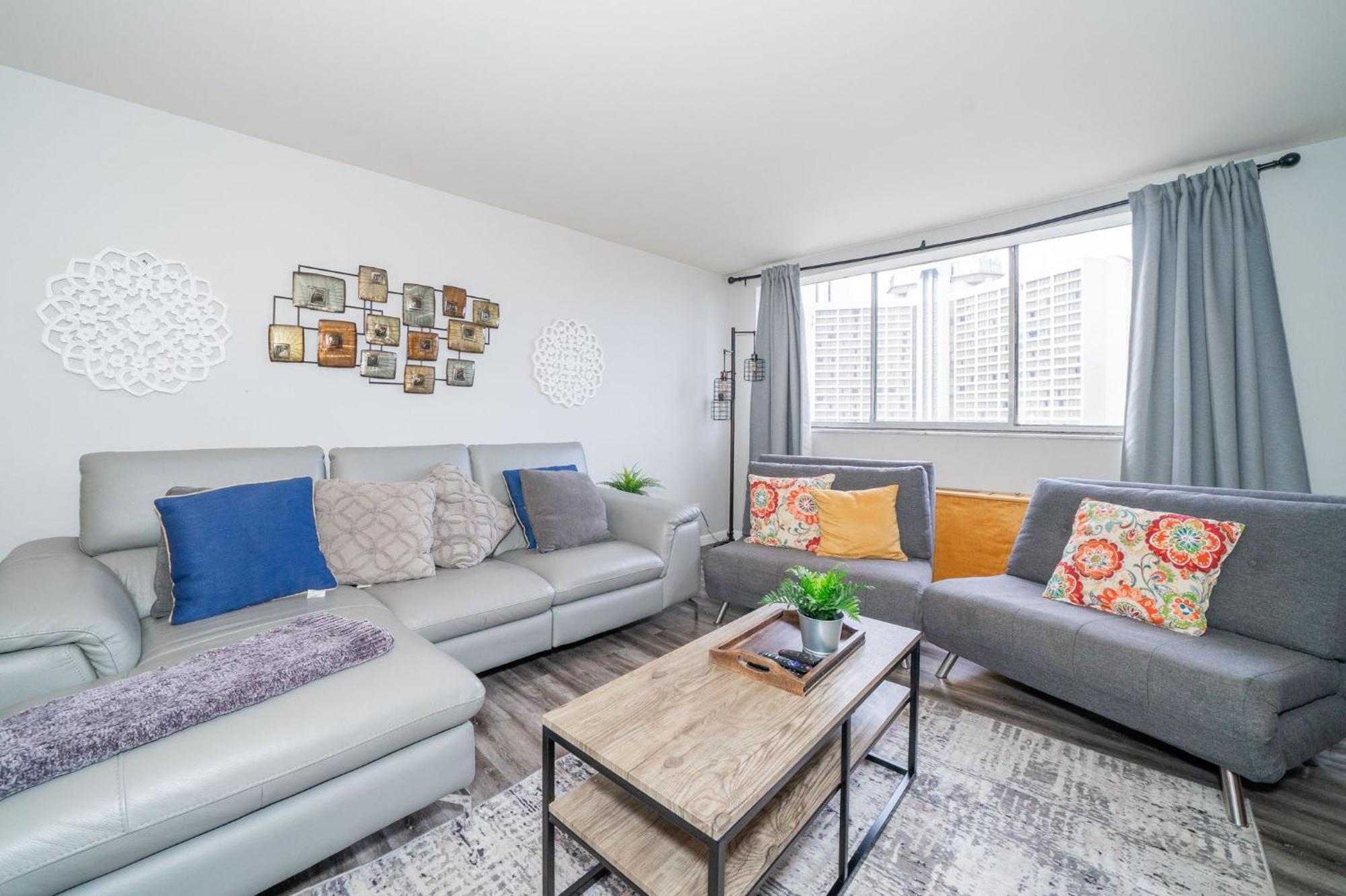 Welcoming Barn, 2 Bedroom & 1 Bath & Parking Атланта Экстерьер фото