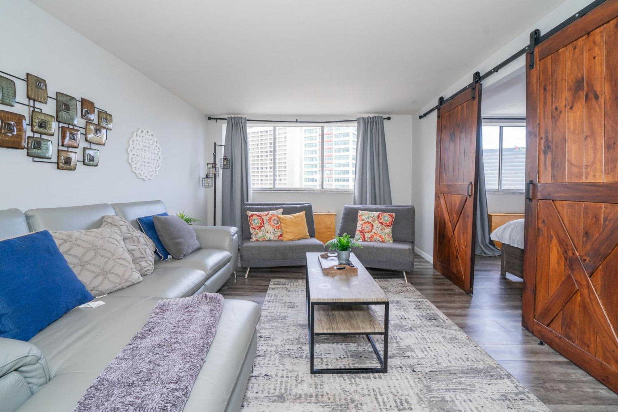 Welcoming Barn, 2 Bedroom & 1 Bath & Parking Атланта Экстерьер фото